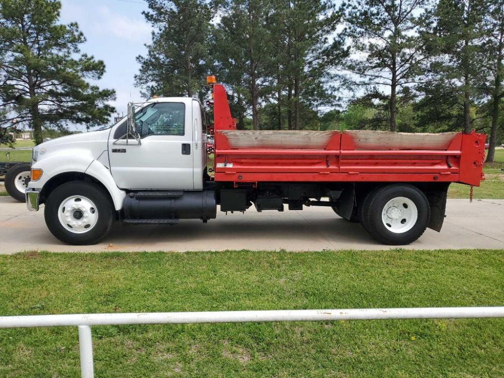2011 White FORD F750 SUPER DUTY (3FRXF7FC8BV) with an 6.7L engine, 5-Speed Manual transmission, located at 3553 US Hwy 190 W., Livingston, TX, 77351, (936) 967-8141, 30.812162, -95.077309 - This 1 Owner truck is just waiting to make some money. Its a 2011 model with just 41k miles!! It has a 12' bed and is a manual transmission. Come by and see this truck in action. - Photo #1