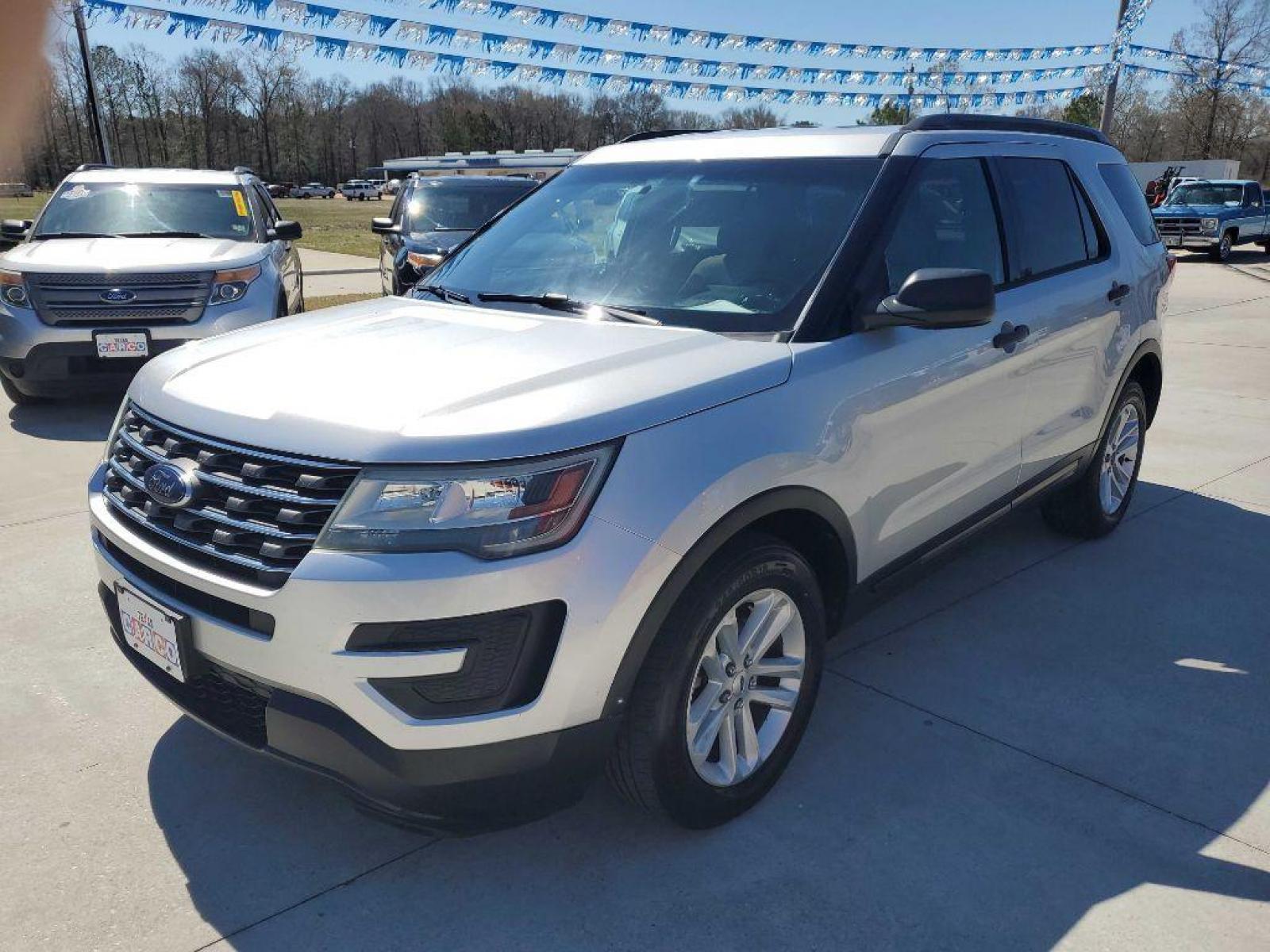 2016 SILVER FORD EXPLORER (1FM5K7B82GG) with an 3.5L engine, Automatic transmission, located at 3553 US Hwy 190 W., Livingston, TX, 77351, (936) 967-8141, 30.812162, -95.077309 - Photo #0