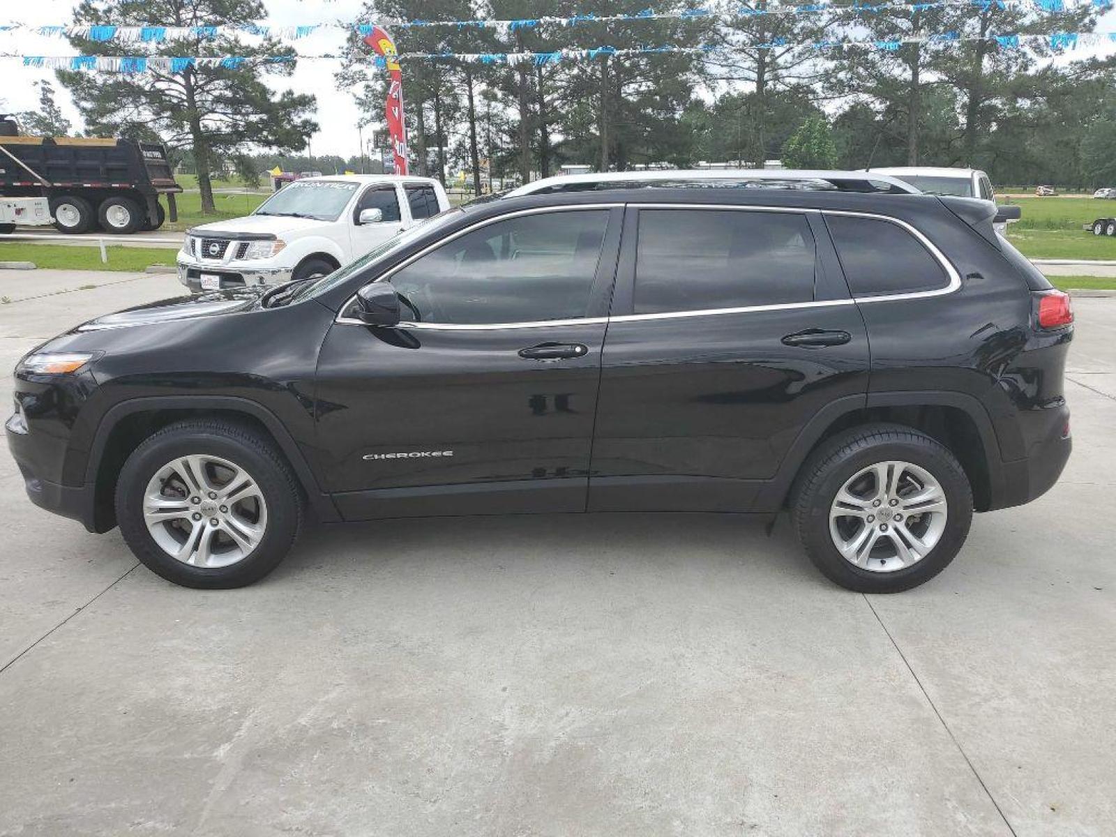 2018 BLACK JEEP CHEROKEE LATITUDE PLUS (1C4PJLLB9JD) with an 2.4L engine, Automatic transmission, located at 3553 US Hwy 190 W., Livingston, TX, 77351, (936) 967-8141, 30.812162, -95.077309 - Photo #1