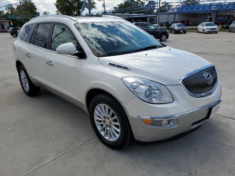 2012 Beige BUICK ENCLAVE (5GAKRCEDXCJ) with an 3.6L engine, Automatic transmission, located at 3553 US Hwy 190 W., Livingston, TX, 77351, (936) 967-8141, 30.812162, -95.077309 - Photo #5