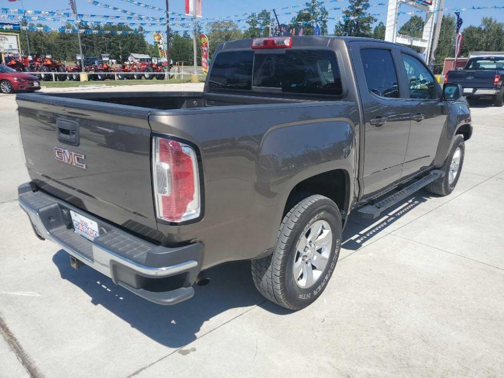 2017 Brown GMC CANYON SLE (1GTG6CEN5H1) with an 3.6L engine, Automatic transmission, located at 3553 US Hwy 190 W., Livingston, TX, 77351, (936) 967-8141, 30.812162, -95.077309 - Photo #5