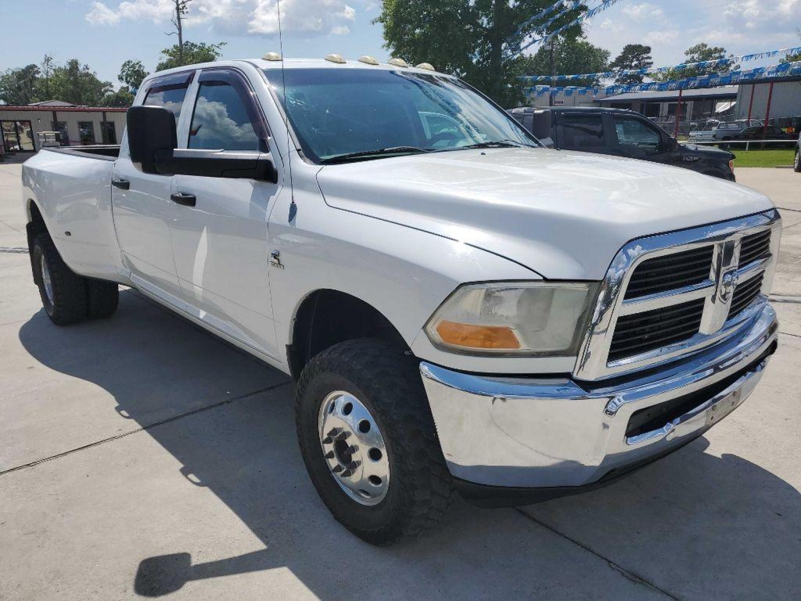 2012 WHITE DODGE RAM 3500 ST (3C63DRGL8CG) with an 6.7L engine, Automatic transmission, located at 3553 US Hwy 190 W., Livingston, TX, 77351, (936) 967-8141, 30.812162, -95.077309 - Photo #26