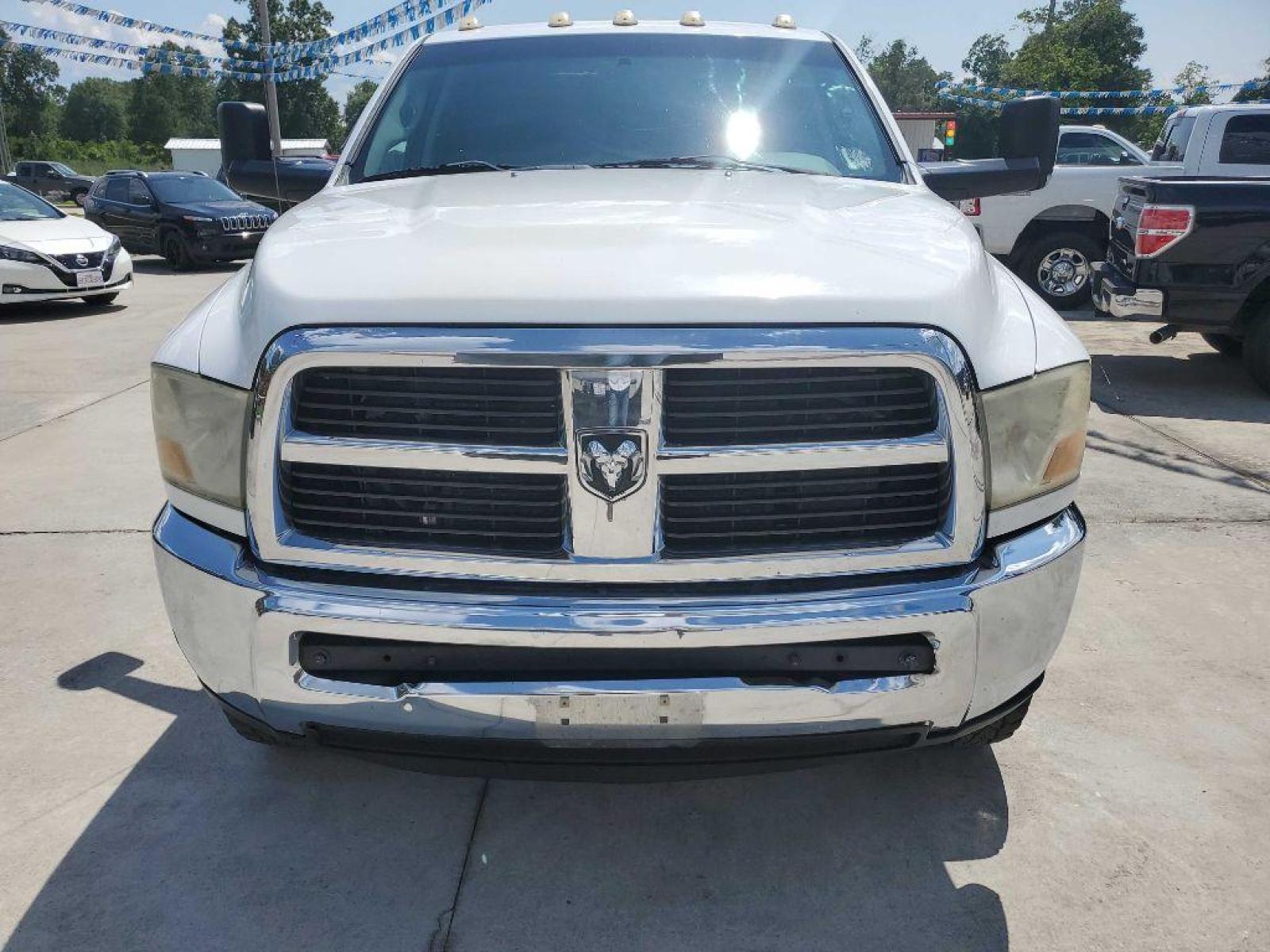 2012 WHITE DODGE RAM 3500 ST (3C63DRGL8CG) with an 6.7L engine, Automatic transmission, located at 3553 US Hwy 190 W., Livingston, TX, 77351, (936) 967-8141, 30.812162, -95.077309 - Photo #27
