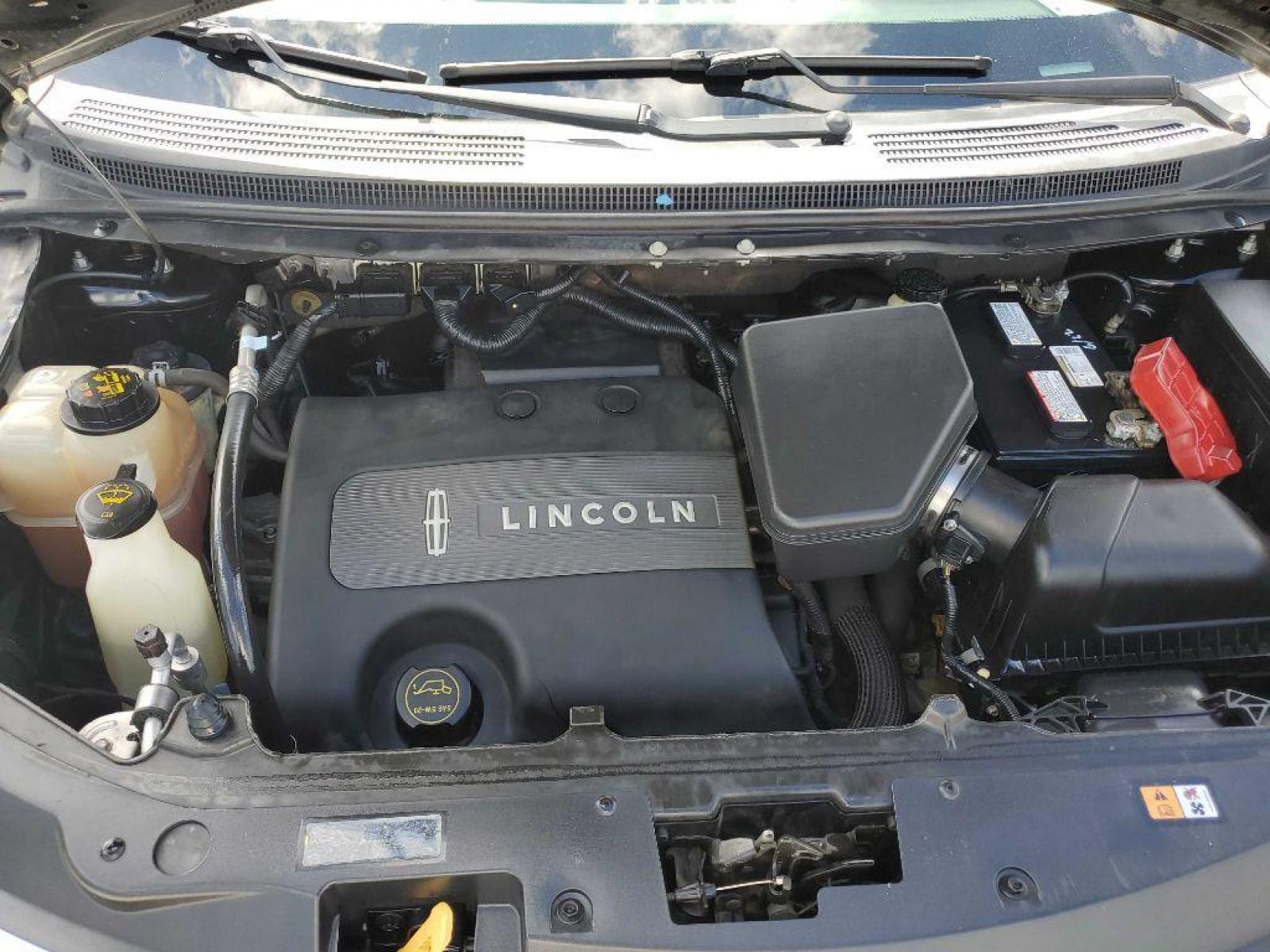 2014 Gray LINCOLN MKX (2LMDJ6JK1EB) with an 3.7L engine, Automatic transmission, located at 3553 US Hwy 190 W., Livingston, TX, 77351, (936) 967-8141, 30.812162, -95.077309 - Photo #37