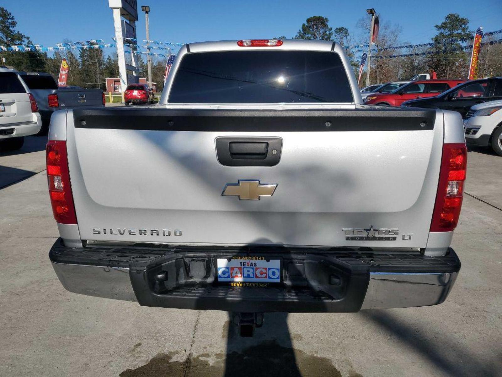 2012 Silver CHEVROLET SILVERADO 1500 LT (3GCPCSE04CG) with an 5.3L engine, Automatic transmission, located at 3553 US Hwy 190 W., Livingston, TX, 77351, (936) 967-8141, 30.812162, -95.077309 - Photo #3