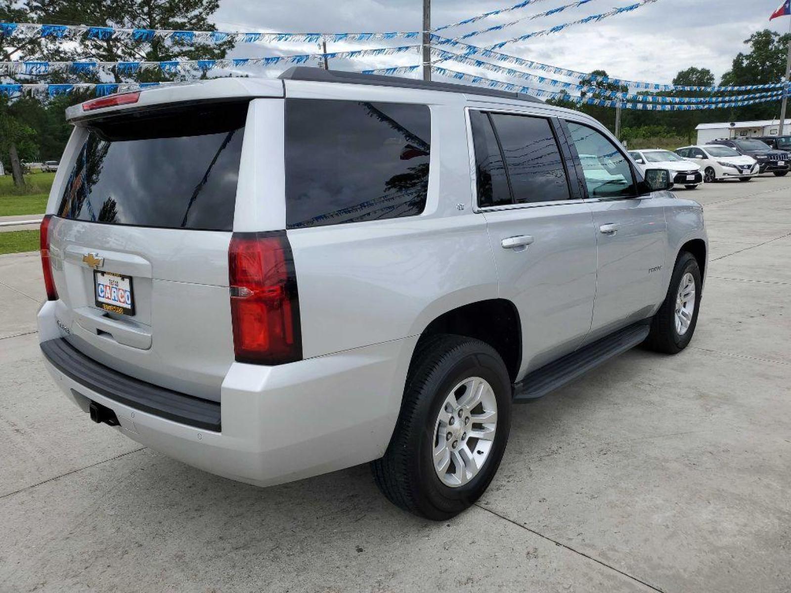 2017 Silver CHEVROLET TAHOE 1500 LT (1GNSCBKC5HR) with an 5.3L engine, Automatic transmission, located at 3553 US Hwy 190 W., Livingston, TX, 77351, (936) 967-8141, 30.812162, -95.077309 - Photo #4