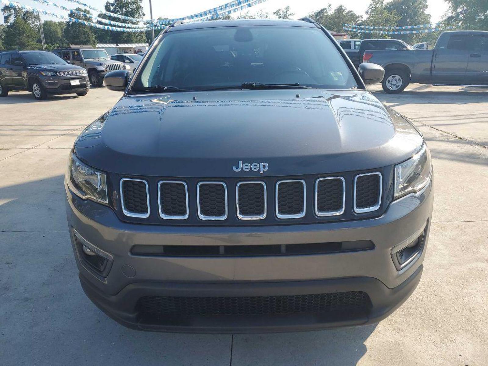 2018 Gray JEEP COMPASS LATITUDE (3C4NJCBB2JT) with an 2.4L engine, Automatic transmission, located at 3553 US Hwy 190 W., Livingston, TX, 77351, (936) 967-8141, 30.812162, -95.077309 - Photo #7