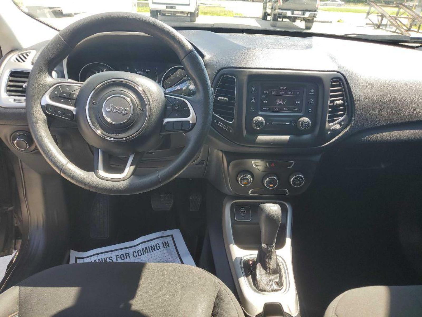 2018 Gray JEEP COMPASS SPORT (3C4NJCAB9JT) with an 2.4L engine, Automatic transmission, located at 3553 US Hwy 190 W., Livingston, TX, 77351, (936) 967-8141, 30.812162, -95.077309 - Photo #15